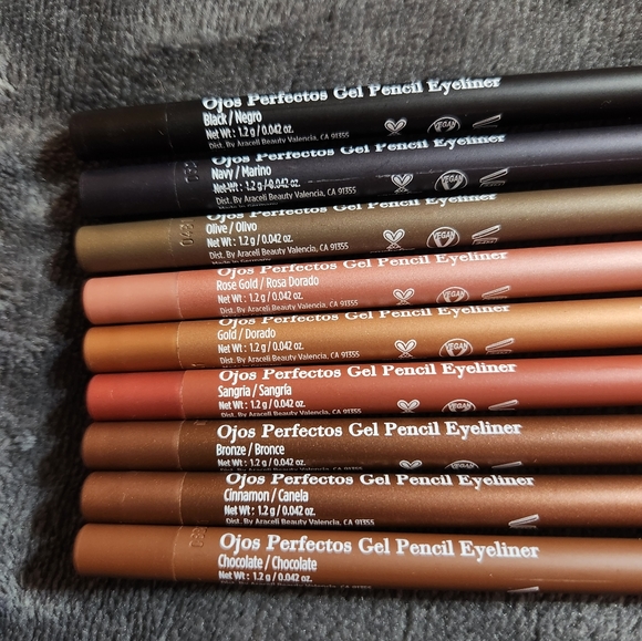 Araceli Makeup Araceli Beauty Ojos Perfectos Gel Pencil Eyeliner